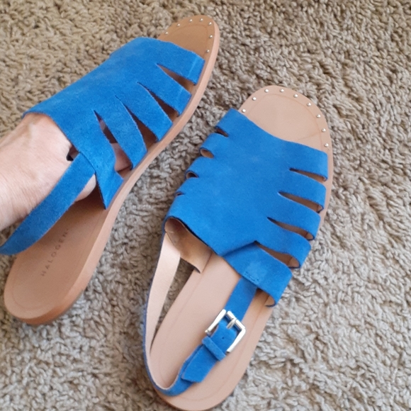 New NWOT Suede Leather Halogen Sandals - Picture 3 of 5